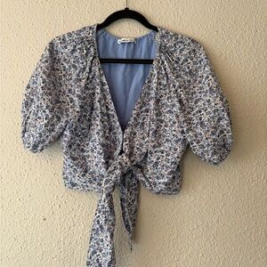 Floral Blue Tie-Front Top and shorts - Abercrombie set